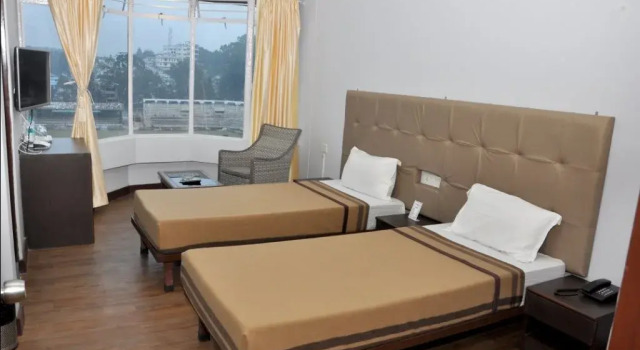 Hotel Orchid Annex, Rezerwuj Hotel Hotele w Meghalaya z parkingiem, Parking