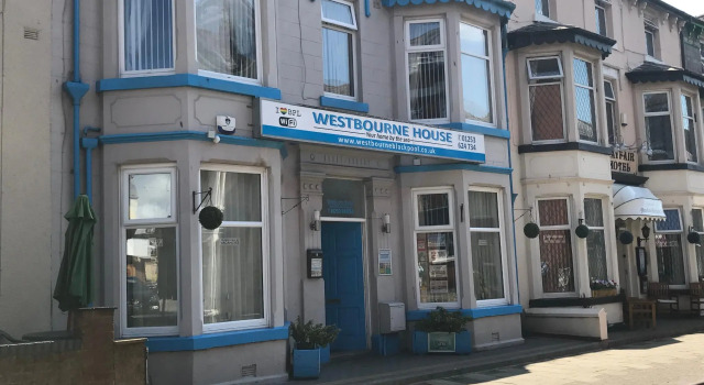 The Westbourne House, Забронировать Отель «постель и завтрак» Отели Блэкпул 3 звезды, рядом с Конференц-центр Winter Gardens, 3*