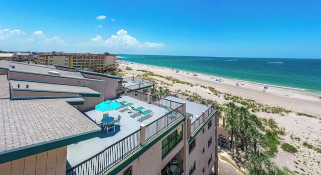 Номер Standard Пентхаус с 2 комнатами с балконом All Seasons Vacation Resort by Libertè