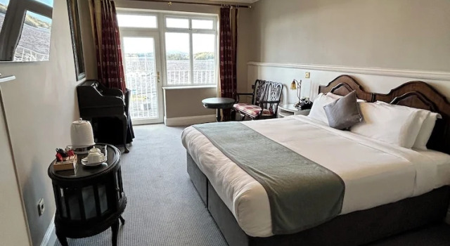 Двухместный номер Superior с балконом и с видом на озеро Lakeside Manor Hotel