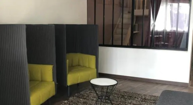 Loft 5 Places with View on Eiffel Tower, Забронировать Апартаменты/квартира Париж Иль-де-Франс, рядом с Maison de Balzac