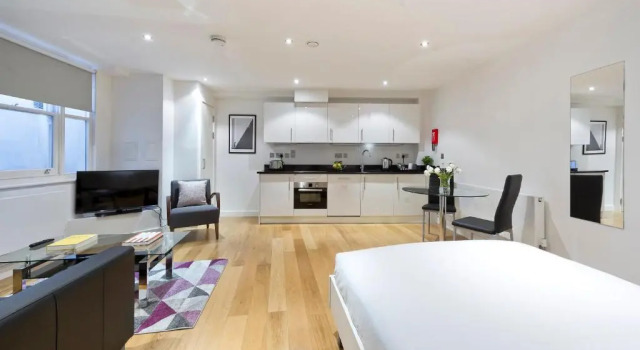 Студия Red Lion Court by City2Stay