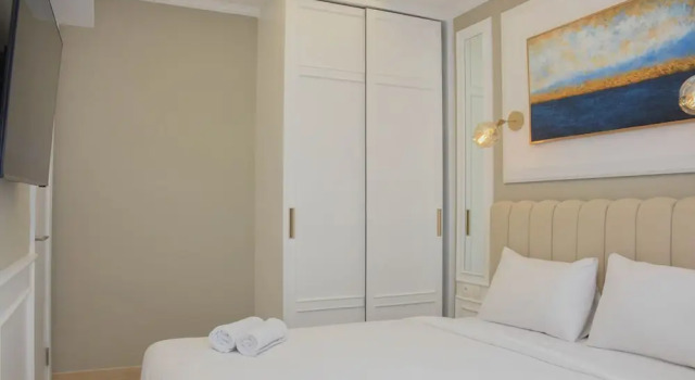 Modern And Comfy 2Br At Menteng Park Apartment