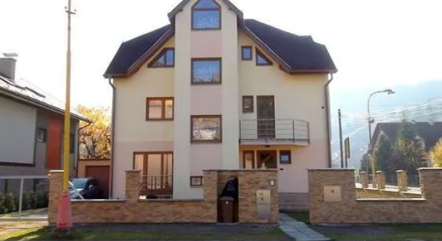 Privat Lux, Book Hotel Ruzomberok 