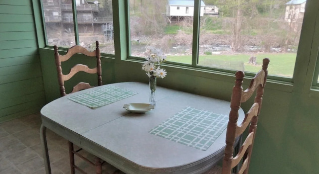 The Magnolia - 1 Br Cottage