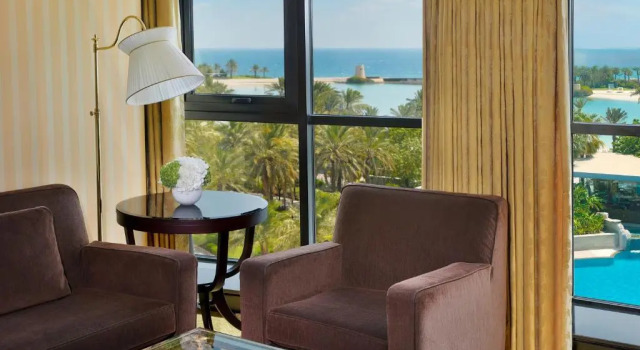 Двухместный номер Deluxe с видом на море The Ritz-Carlton, Bahrain