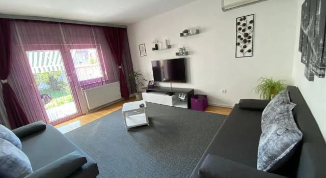 Apartman Sweet Garden K&A