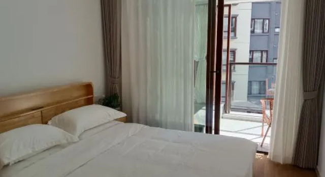 Люкс Tengchong Yuegu Hot Spring Homestay