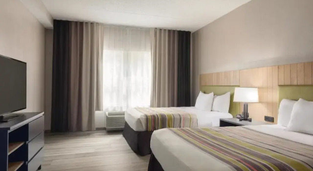 Четырёхместный люкс Country Inn & Suites by Radisson, Chattanooga-Lookout Mountain