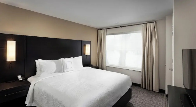 Люкс Residence Inn by Marriott Milwaukee Brookfield
