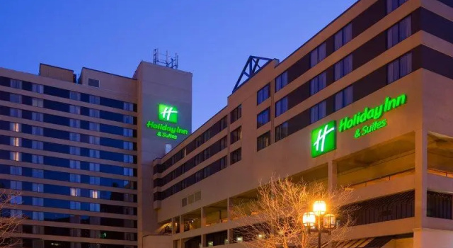 Run of House Holiday Inn & Suites Duluth-Downtown by IHG
