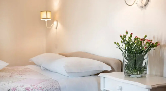Апартаменты Classic Stunning Apartment in Mombaroccio Near Metauro River