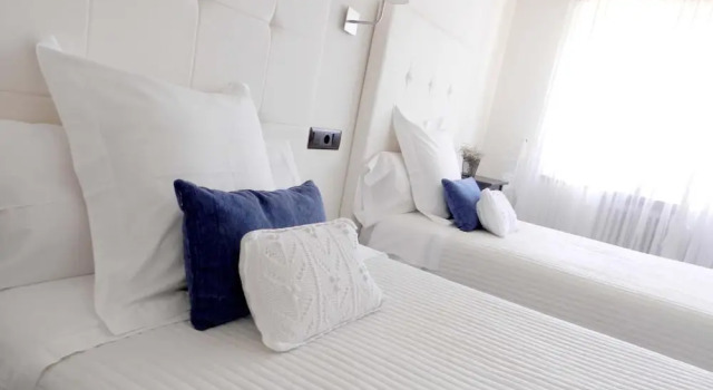 Hostal Carlos V, Book Hotel Hotels in Castile and Leon with Breakfast, Breakfasts