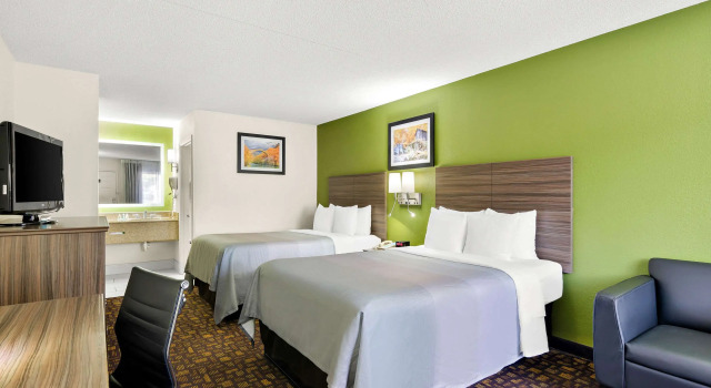 Четырёхместный номер Standard Quality Inn Salem - I-81
