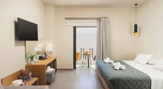 Номер Classic с балконом Elia Agia Marina Hotel