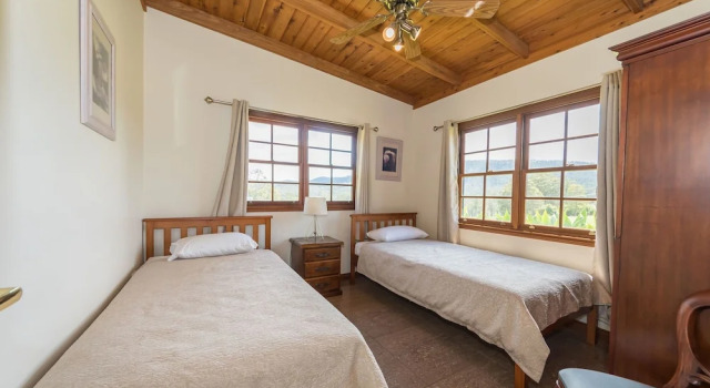 Коттедж Clarendon Forest Retreat