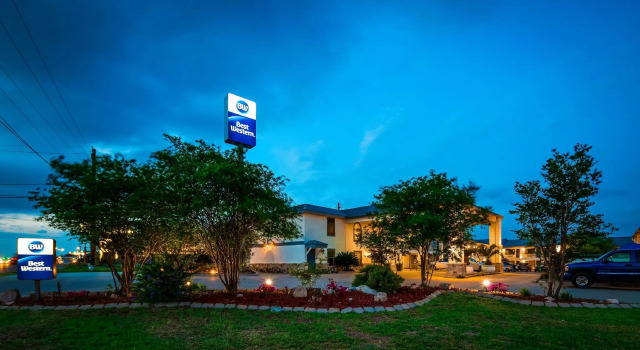 Номер Standard Best Western George West Executive Inn