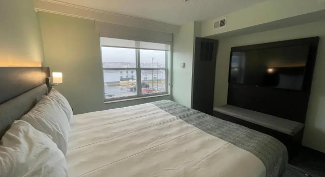 Двухместный люкс c 1 комнатой Wingate by Wyndham Waldorf - Washington DC Area