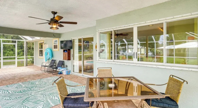 Коттедж 7 Mi to River & Ocean: Family Getaway in Sebastian