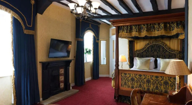 Полулюкс Best Western Red Lion Hotel