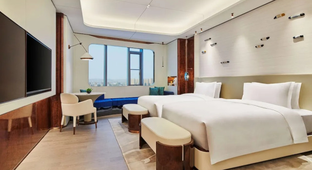 Двухместный номер Deluxe с видом на озеро Wyndham Garden Nanjing Airport
