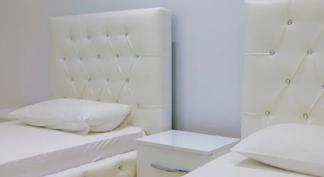 Standard Vierer Zimmer mit Balkon Dior Hotel