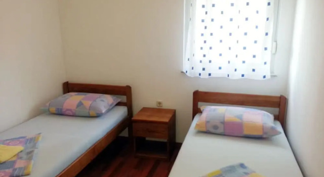 Апартаменты Comfort с балконом и с видом на внутренний двор Apartments Mislav