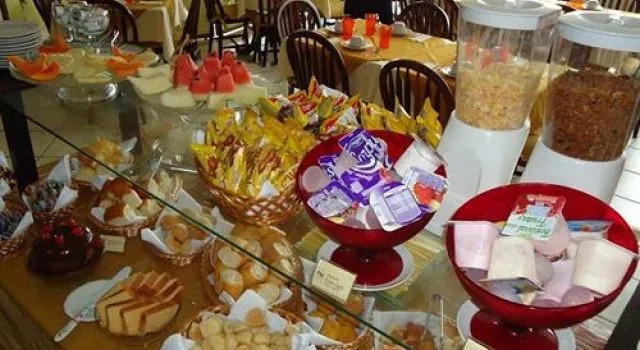 Hotel Costa Classique, Забронировать Отель Отели муниципалитета Гуаружа 3 звезды, рядом с Пляж Питангейрас, 3*