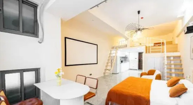 Люкс Pinke Service Apartment