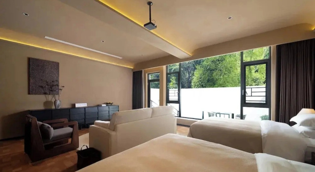 Номер Comfort Fenghuang County Border Town Mountain Resort Homestay