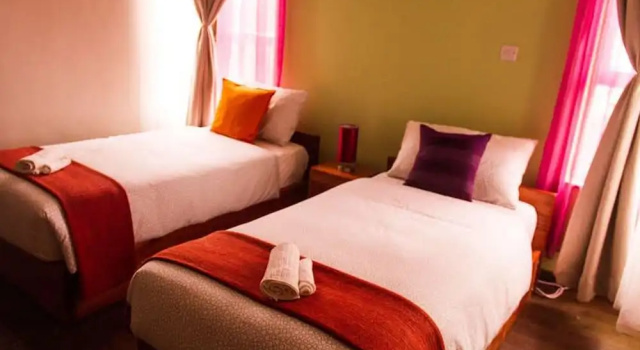 Апартаменты Executive Huku Qwetu C5 City Breeze Apartment
