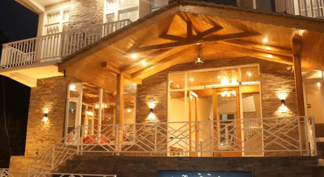 Spex Hills, Забронировать Отель Отели Манали с бассейном, Бассейн