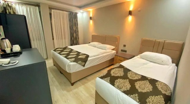 Трёхместный номер Standard с видом на город Whitestone Hotel