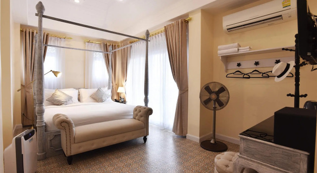 Полулюкс с балконом Noursabah Boutique Bed Bangkok