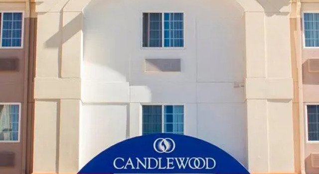 Кровать в общем номере Candlewood Suites Houston - Westchase