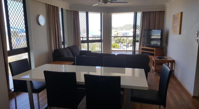 Beach Palms Holiday Apartments, Prenota Appartamento Hotel a Queensland con parcheggio, Parcheggio