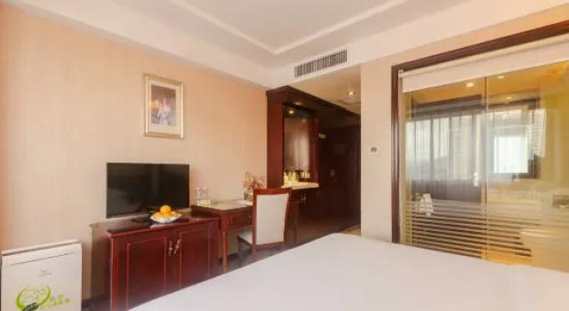 Двухместный номер Standard Vienna Hotel Shenzhen Fenghuang Road