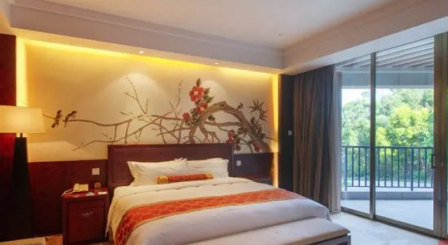 Люкс Lotus Hill Yuehai Hotel