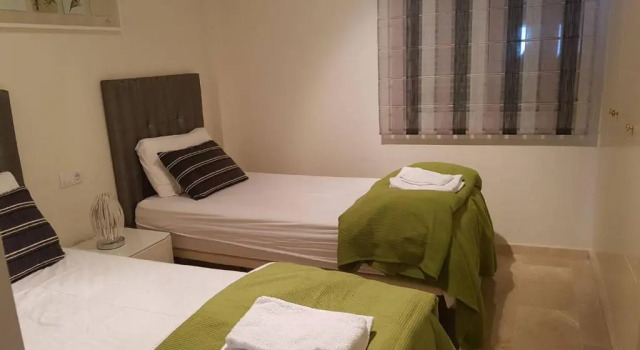 Sunny, Quiet And Spacious Apartment Nearby The Sea, Réserver Appartement Chaparral Andalousie