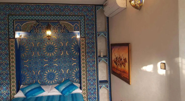 Riad Konouz, Забронировать Отель Отели Марракеш-Тенсифт-Эль-Хауз с парковкой, Парковка