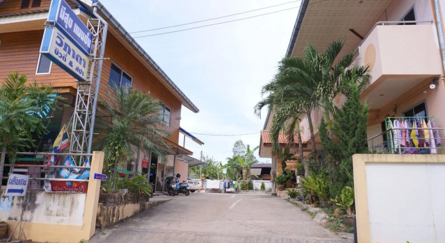 Meesuk Mansion, Varaa Hotelli Hotellit North-Eastern Thailand pysäköinnillä, Pysäköinti