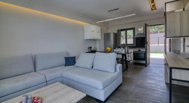 Семейный люкс с 2 комнатами с видом на море Serenity Suites Sea View 2