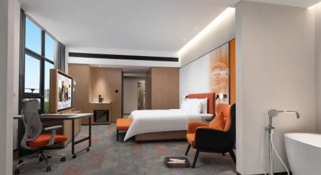 Двухместный люкс с видом на море Hampton By Hilton Haikou Guomao