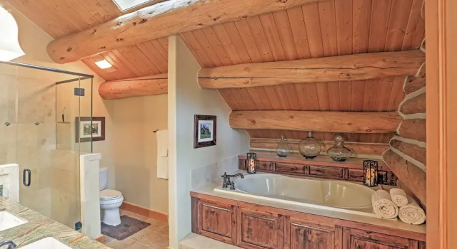 Коттедж Ski-in/ski-out Telluride Home w/ Deck & Hot Tub!