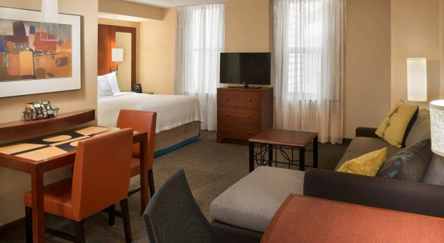 Residence Inn by Marriott Toronto Downtown / Entertainment District, Забронировать Отель Отели Торонто 3 звезды, рядом с Театр Принцесса Уэльса, 3*