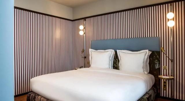 Двухместный номер Superior Hôtel du Rond-point des Champs-Élysées - Esprit de France
