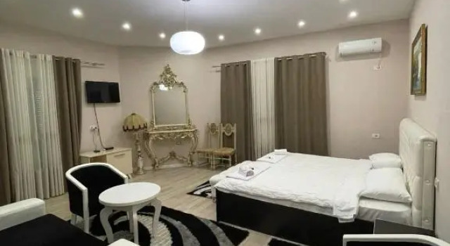 Люкс Hotel Holiday