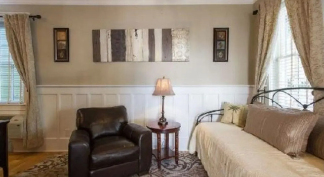 The Palmetto House Inn