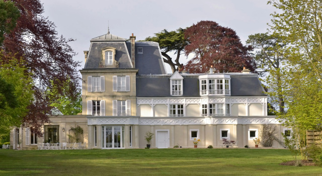 Chateau La Cheneviere, Book Hotel Commes D-day Beaches