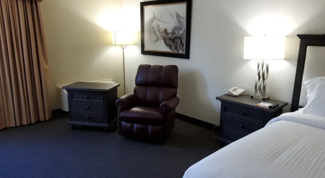 Двухместный номер Standard Klopfenstein Inn and Suites